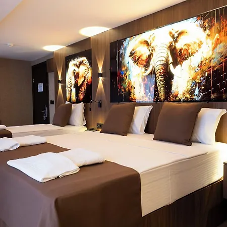 Duqqan Deluxe Hotel