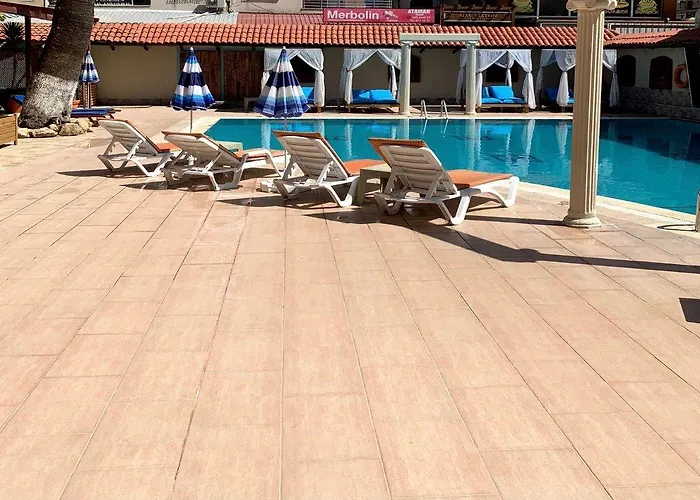 Duqqan Deluxe Hotel 4*