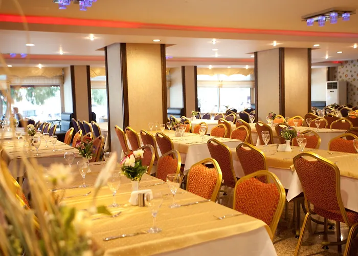 Duqqan Deluxe Hotel 4*