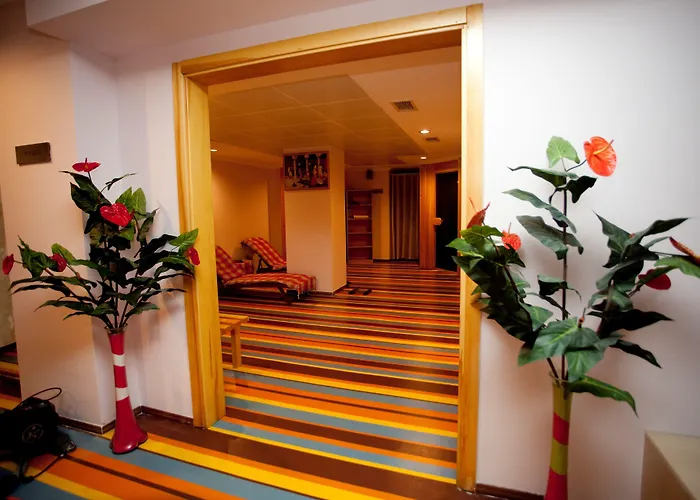 Hotel Duqqan Deluxe 4*